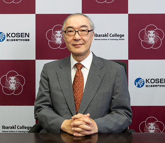 第13代校長 伊藤 彰則